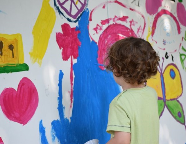Explorez les aventures colorées : kits de peinture pour enfants