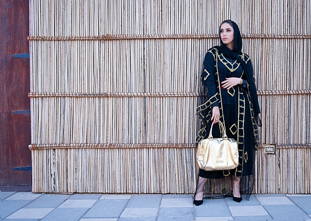 Les Abayas des célébrités : Les influenceuses modistes réinventent le style.
